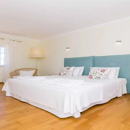 Fantastic With Private Heatable Pool