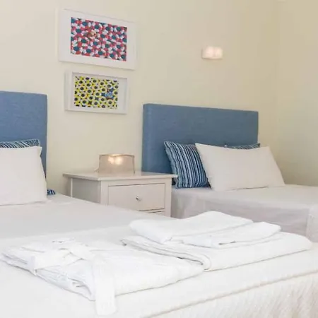 Villa Fantastic With Private Heatable Pool *