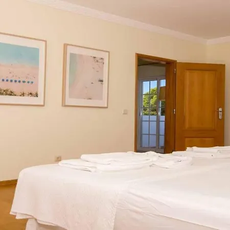 Fantastic With Private Heatable Pool * Olhos de Agua (Albufeira)
